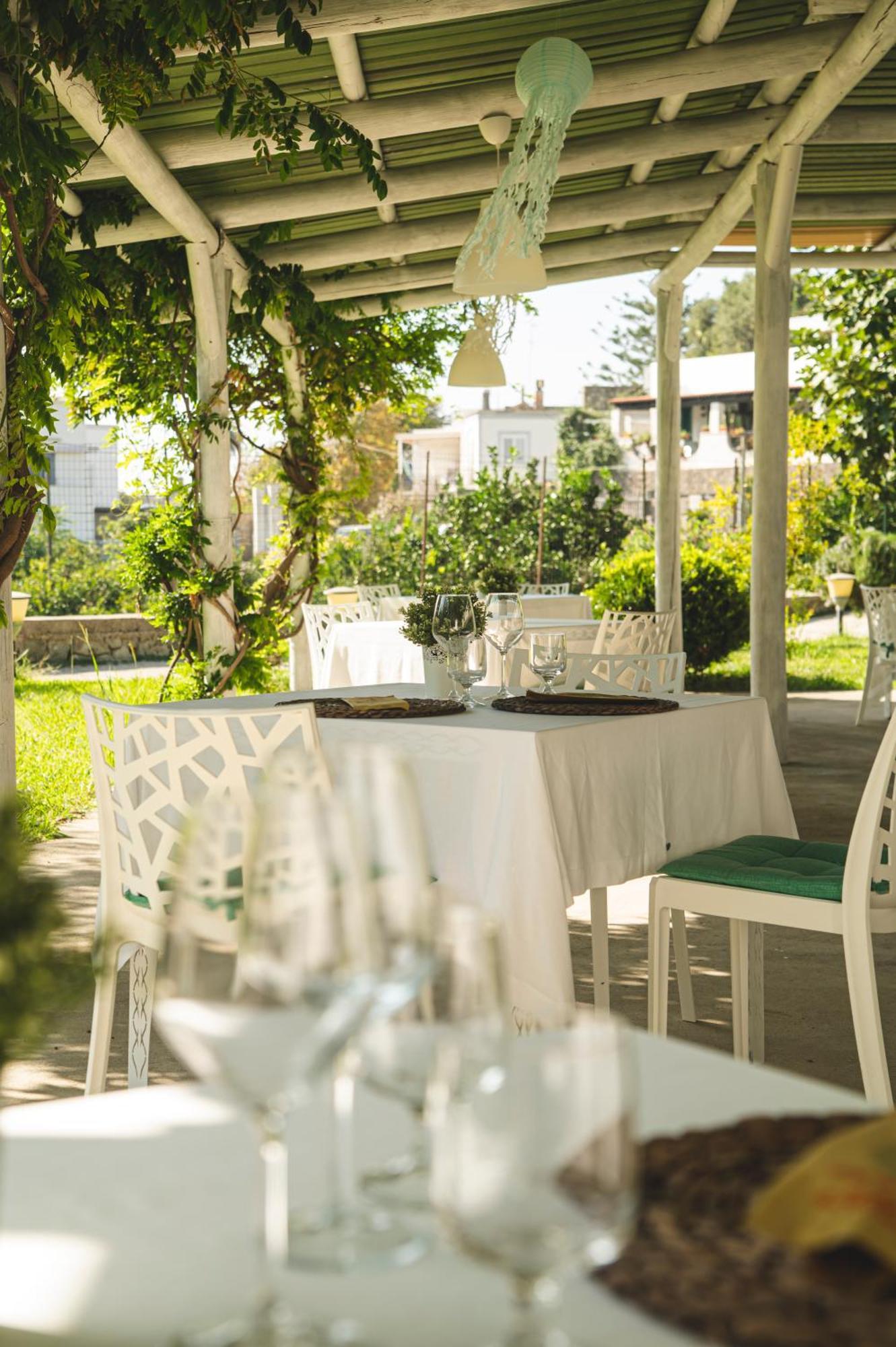 Victoria Park Resort Ischia Exteriör bild
