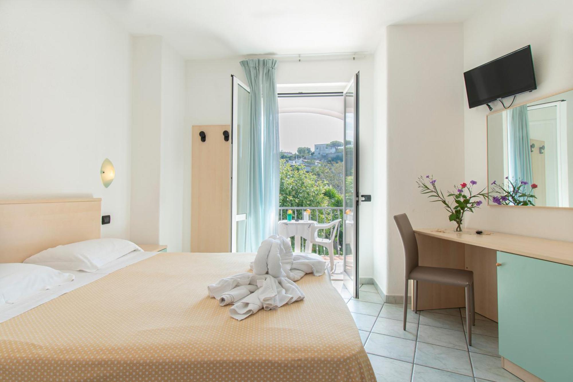 Victoria Park Resort Ischia Exteriör bild